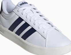 ADIDASgrand court 3.0