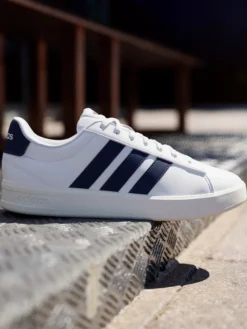 ADIDASgrand court 3.0