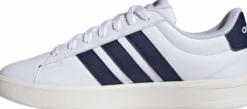 ADIDASgrand court 3.0
