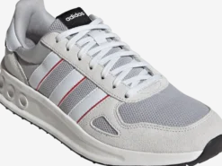 ADIDASrun 84