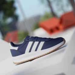 ADIDASrun 70s 2.0 j