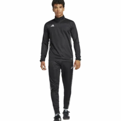 ADIDAStiro es pnt
