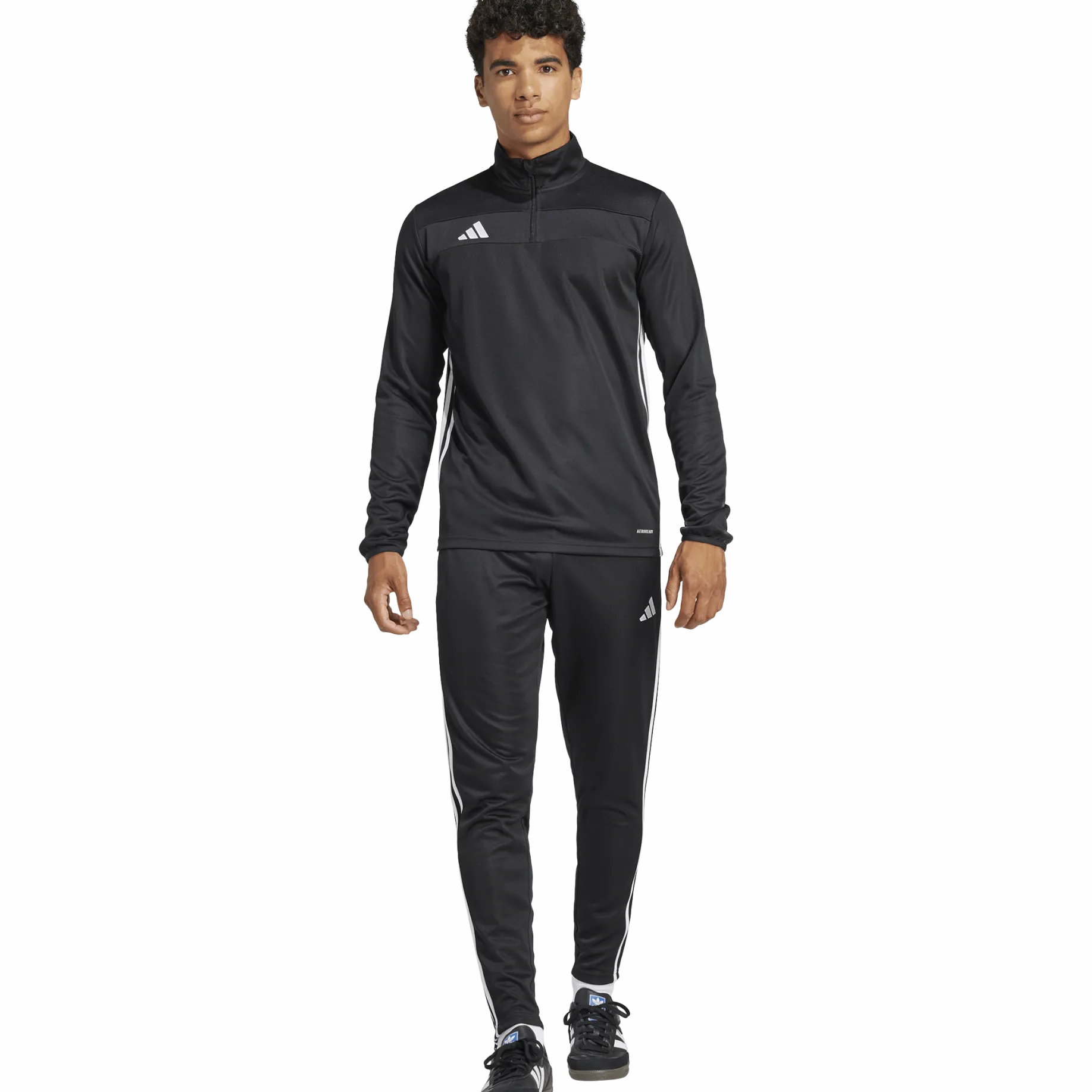 ADIDAStiro es pnt