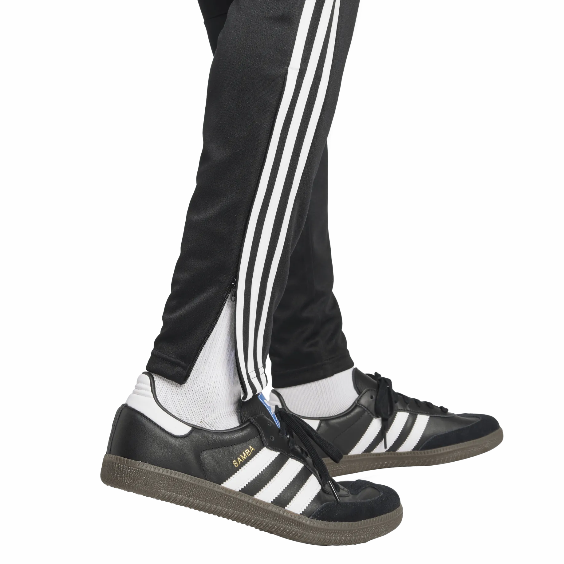 ADIDAStiro es pnt