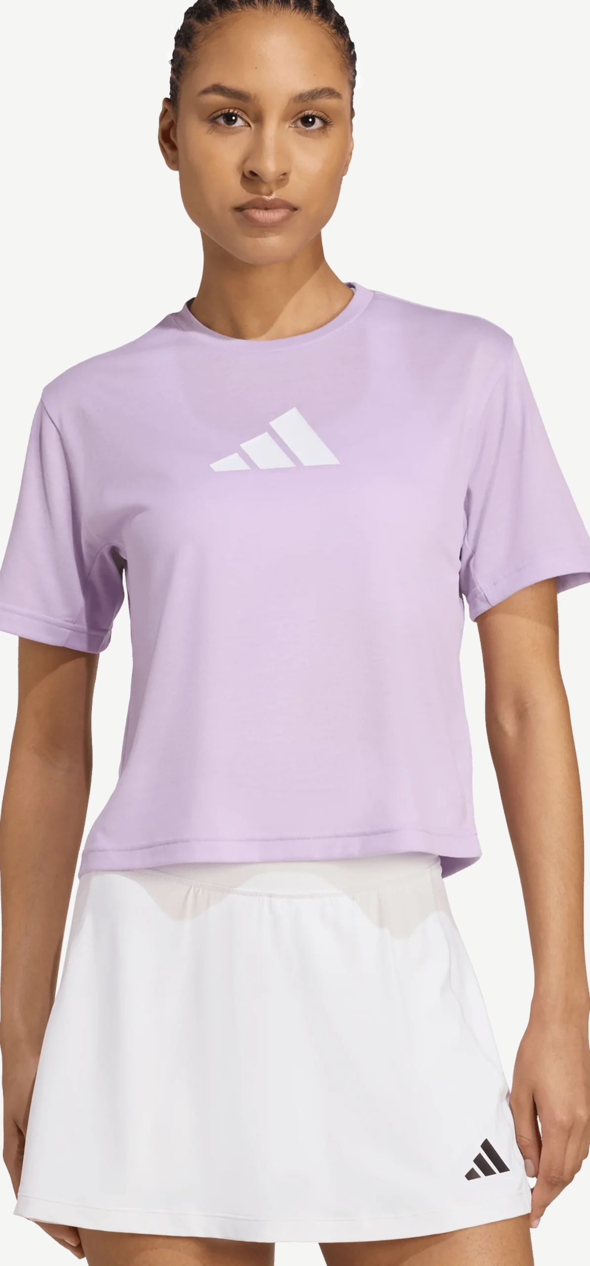 ADIDAStrain essential big logo tee