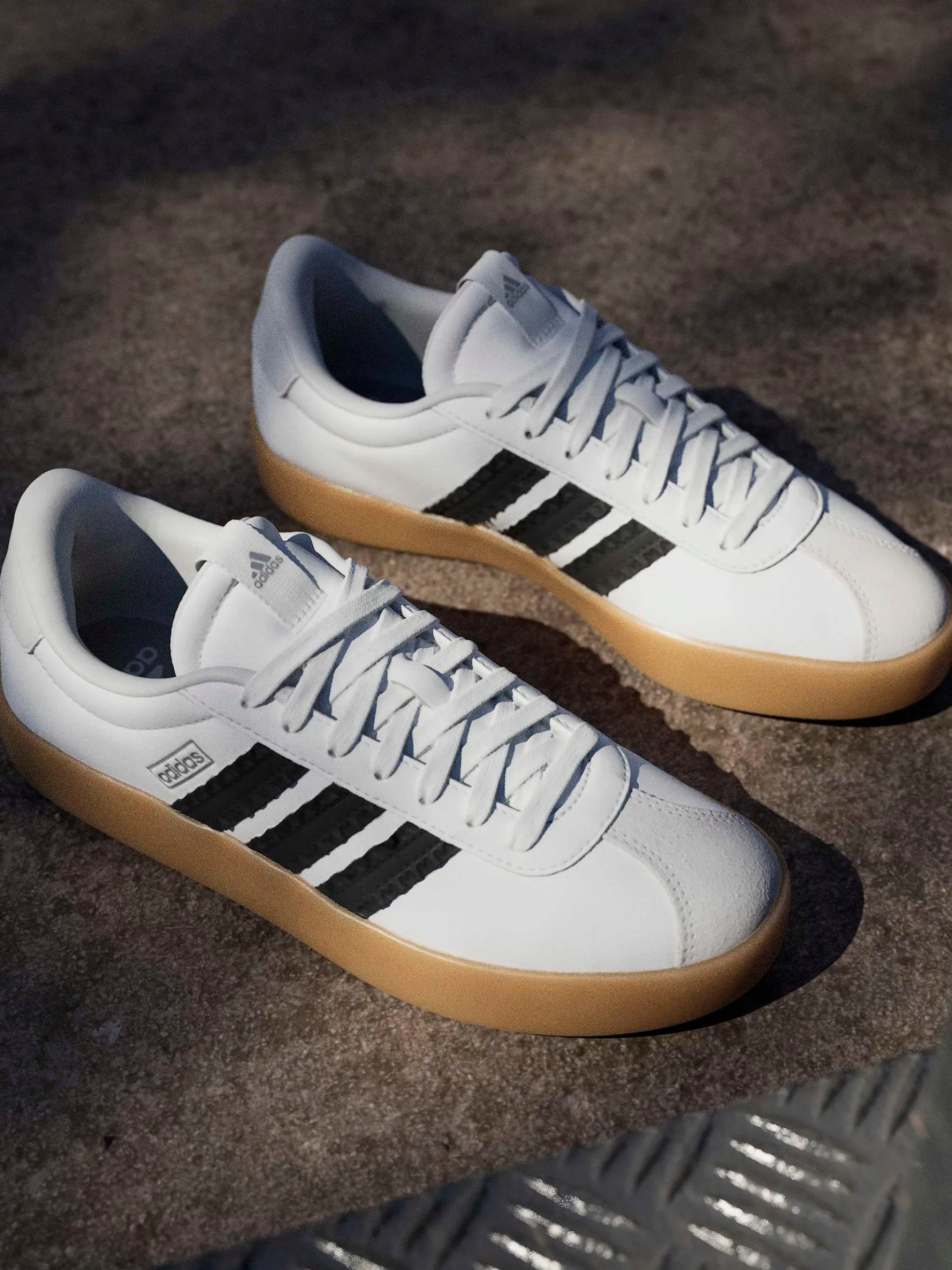 ADIDASvl court 3.0