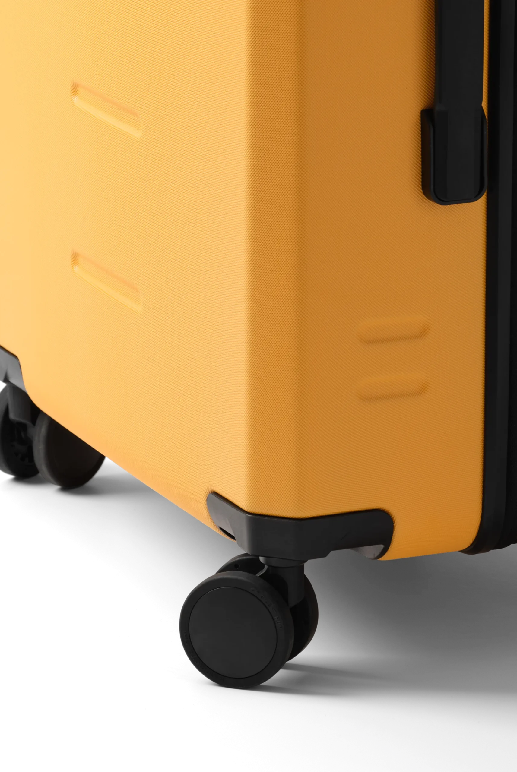 DBramverk check-in luggage medium