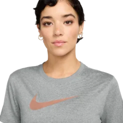 NIKEdri-fit rlgnd tee w