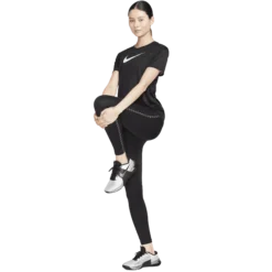 NIKEdri-fit rlgnd tee w