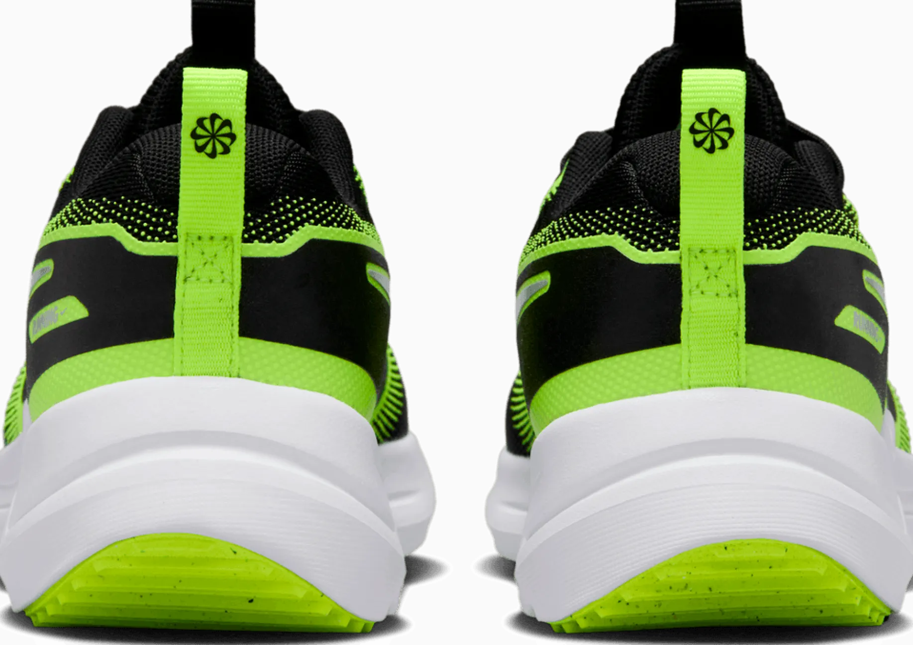 NIKEnike cosmic runner big kids' road r
