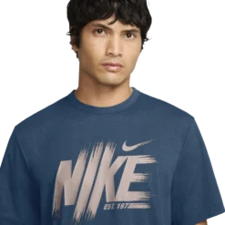 NIKEnk df uv hyverse ss gfx m