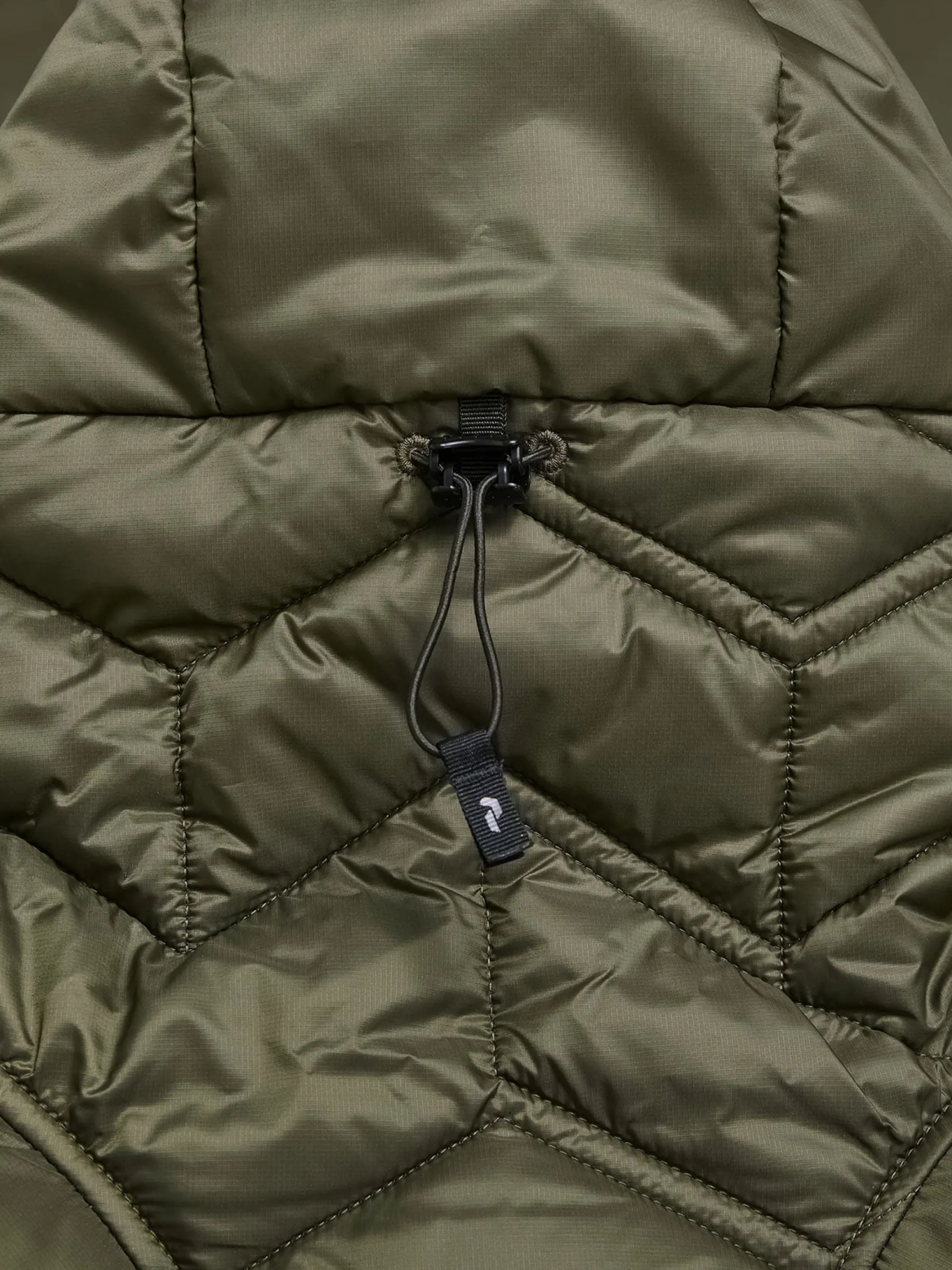 PEAK PERFORMANCEm elevate liner hood