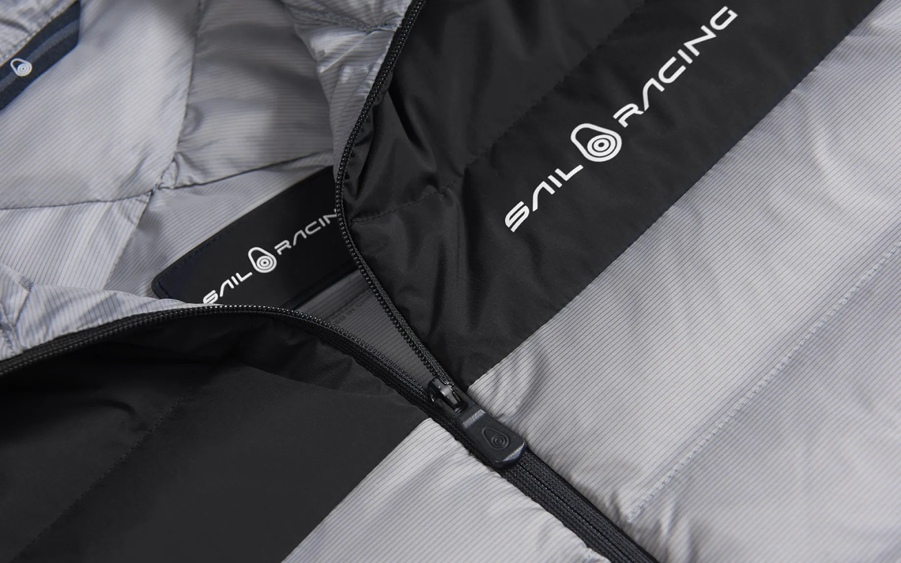 SAIL RACINGspray down hood w